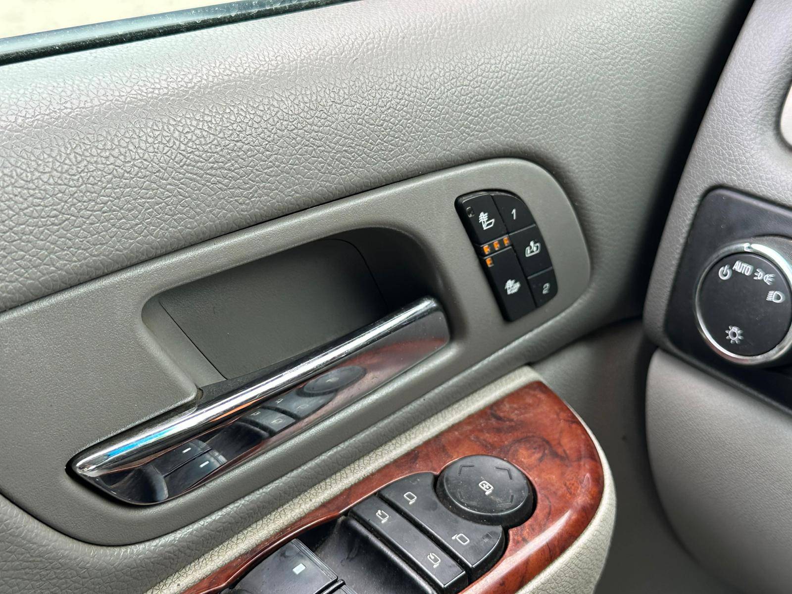 /drivenbyyouautosales/2012-Chevrolet-Tahoe-551938750601799.jpg