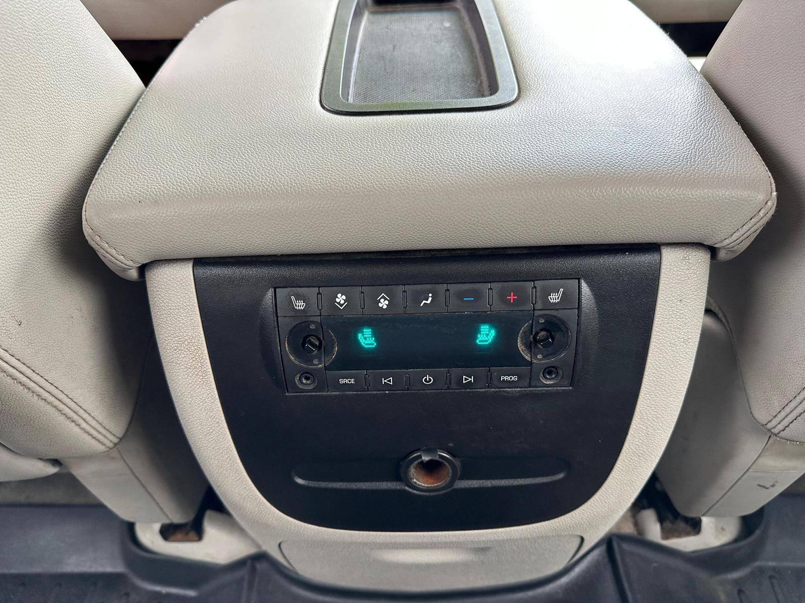 /drivenbyyouautosales/2012-Chevrolet-Tahoe-9139652300271572.jpg
