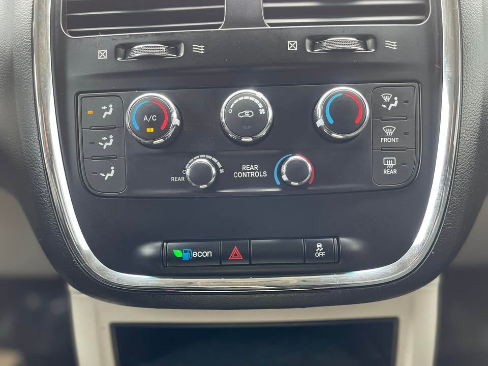 /drivenbyyouautosales/2012-Dodge-GrandCaravan-11985250407985237.jpg
