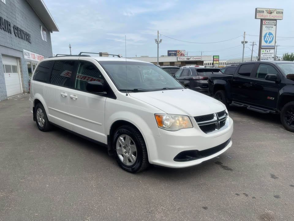 /drivenbyyouautosales/2012-Dodge-GrandCaravan-1313148690833985.jpg