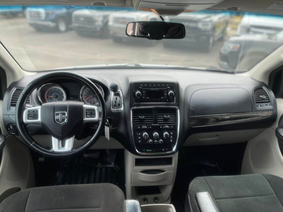 /drivenbyyouautosales/2012-Dodge-GrandCaravan-4746365617261541.jpg