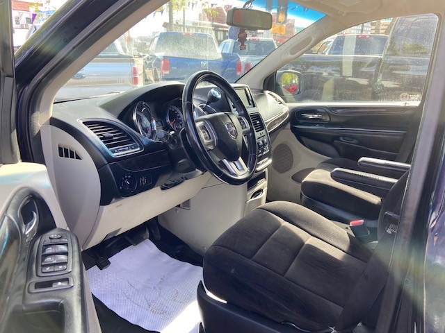 /drivenbyyouautosales/2012-Dodge-GrandCaravan-5192984703705767.jpg