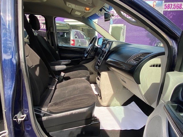 /drivenbyyouautosales/2012-Dodge-GrandCaravan-7084110369889327.jpg