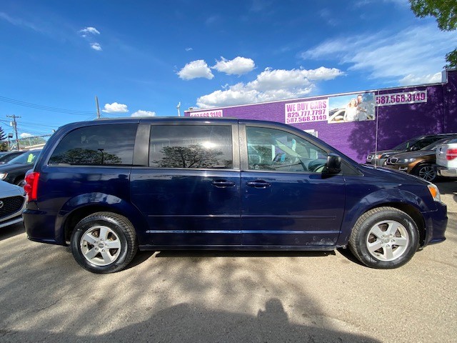 /drivenbyyouautosales/2012-Dodge-GrandCaravan-7735513231163449.jpg