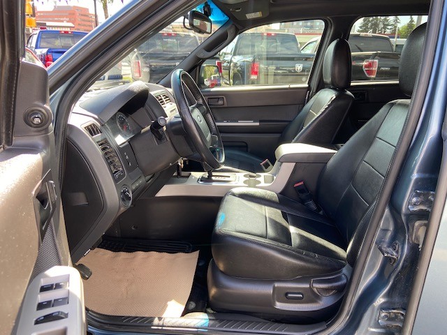 /drivenbyyouautosales/2012-Ford-Escape-13670700438369132.jpg