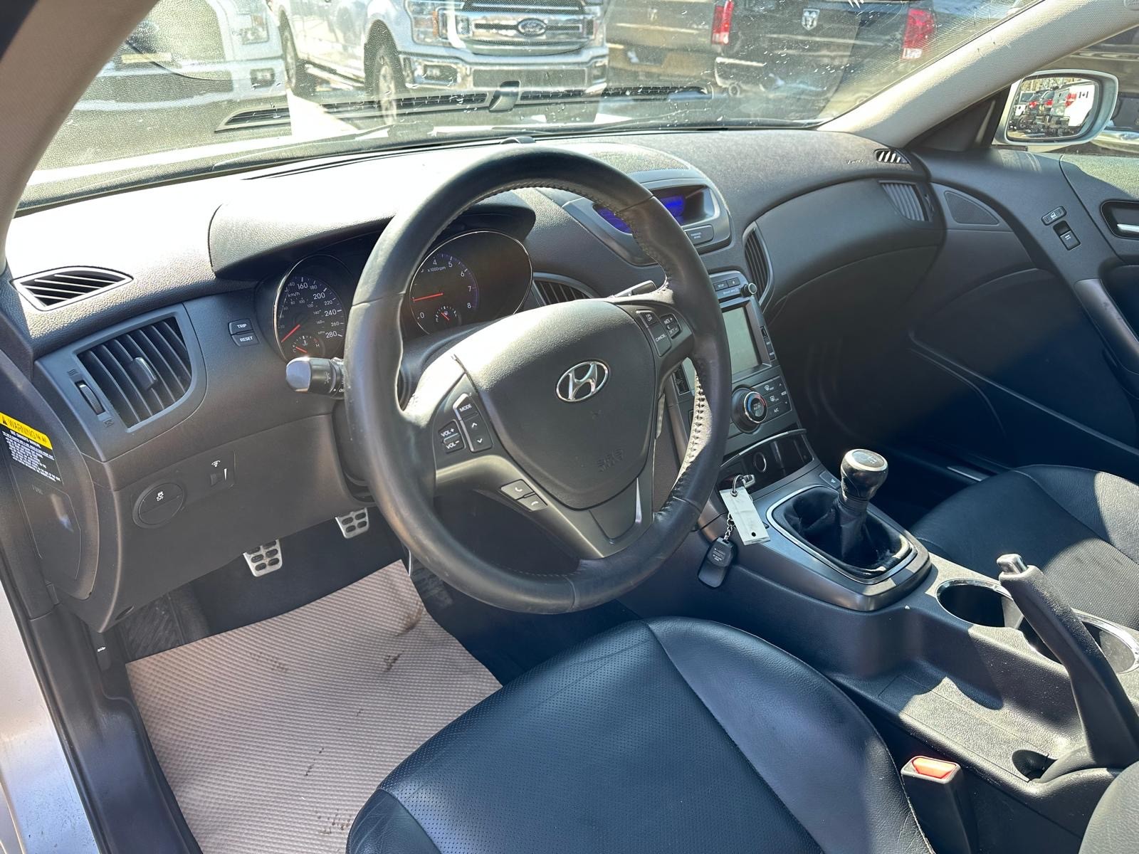 /drivenbyyouautosales/2012-Hyundai-Genesis-081685698778031.jpg