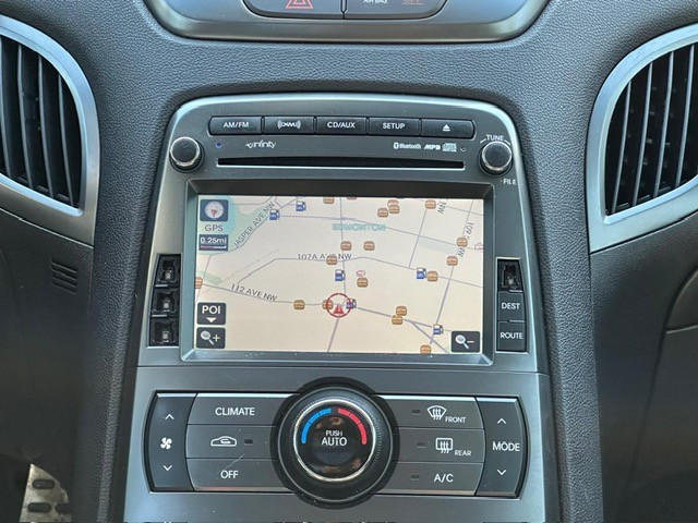 /drivenbyyouautosales/2012-Hyundai-Genesis-5971032626981403.jpg