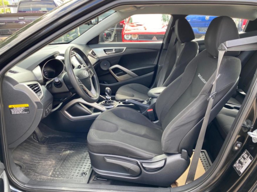 /drivenbyyouautosales/2012-Hyundai-Veloster-4676355251226729.jpg