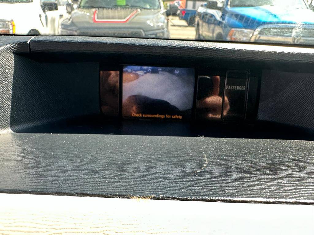 /drivenbyyouautosales/2012-Toyota-Sienna-5833736671965046.jpg