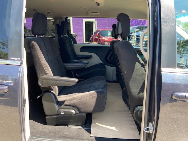 /drivenbyyouautosales/2013-Dodge-GrandCaravan-46701613252086704.jpg