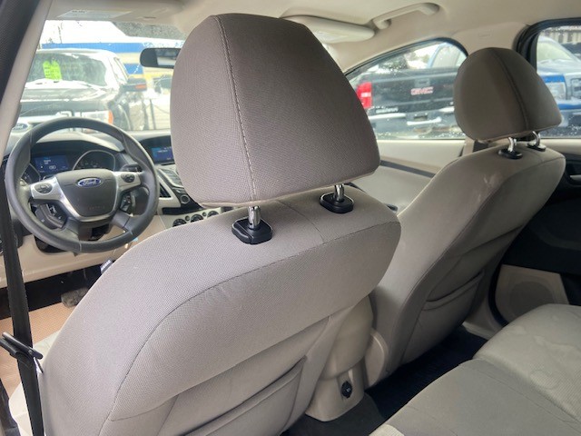 /drivenbyyouautosales/2013-Ford-Focus-17926012982534.jpg