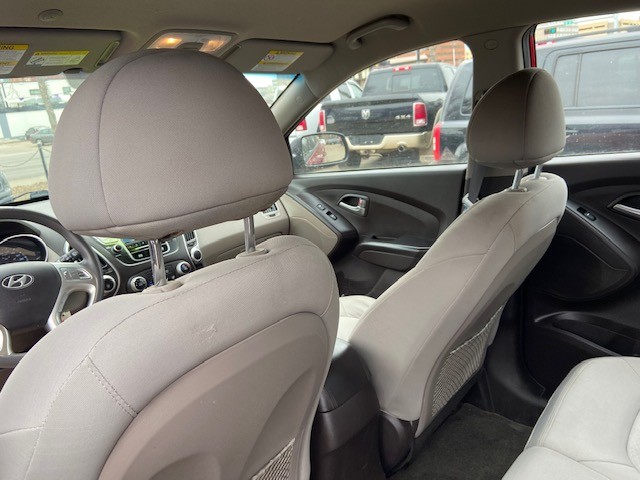 /drivenbyyouautosales/2013-Hyundai-Tucson-8639622782653507.jpg