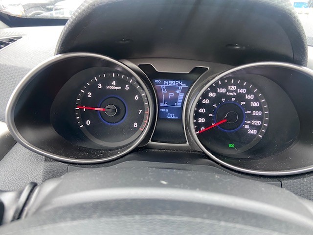 /drivenbyyouautosales/2013-Hyundai-Veloster-13768054197058177.jpg