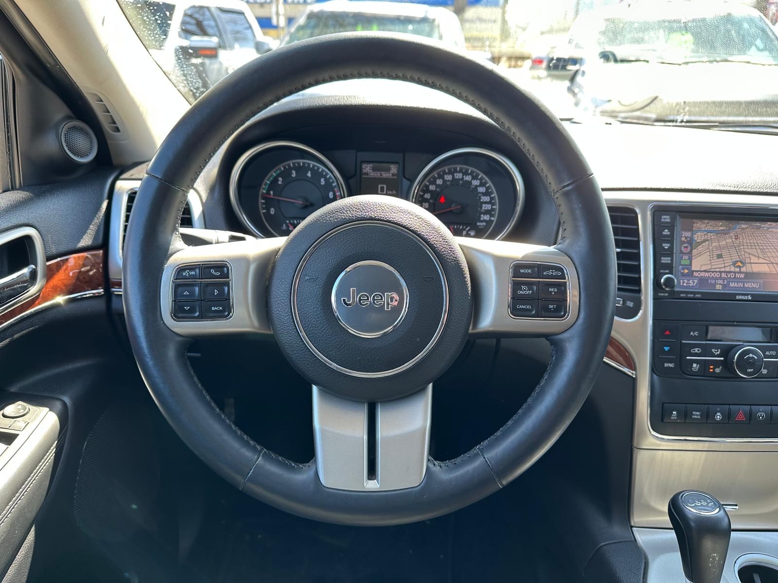 /drivenbyyouautosales/2013-Jeep-GrandCherokee-702286831866368.jpg