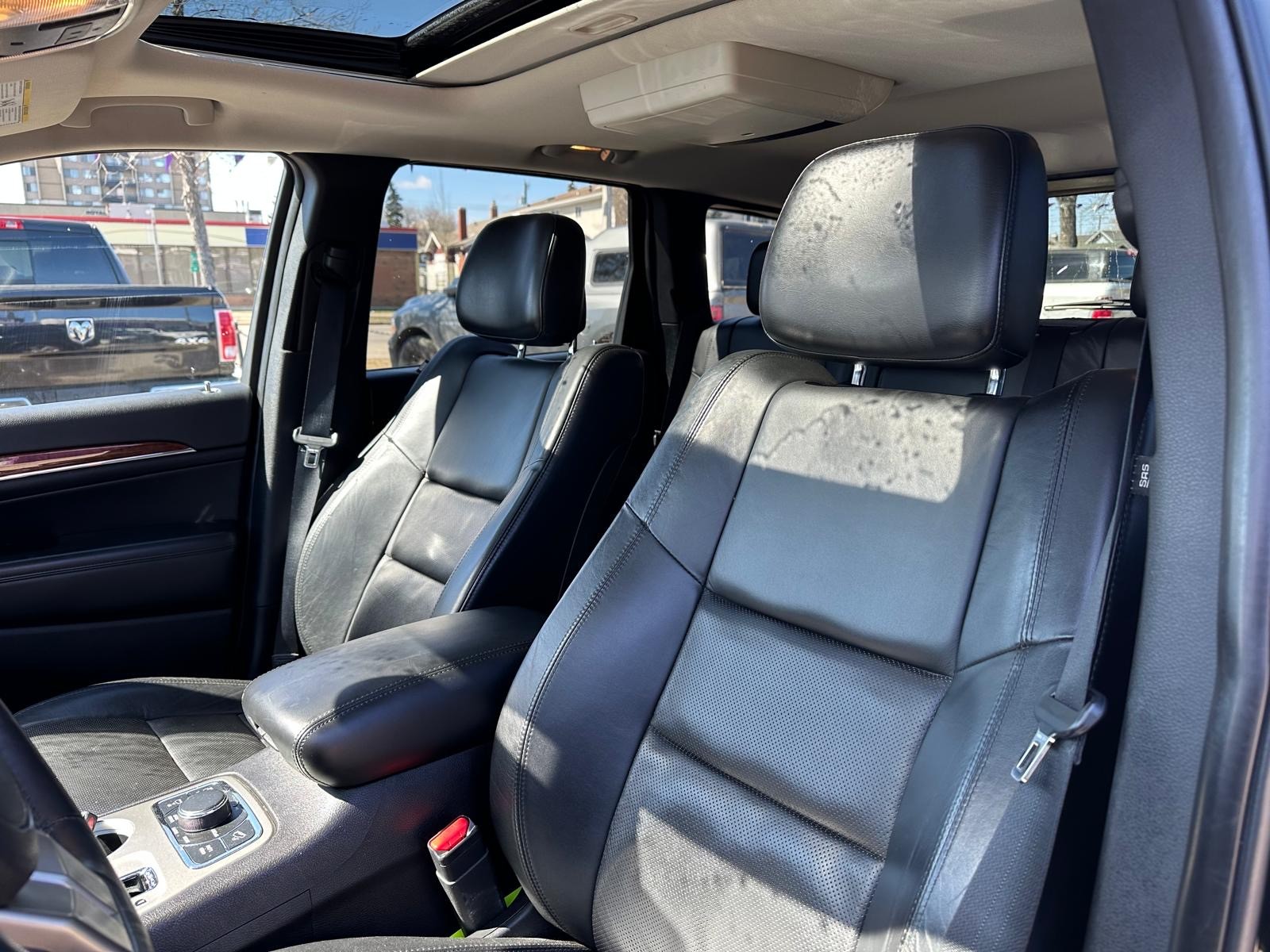 /drivenbyyouautosales/2013-Jeep-GrandCherokee-8758362533622415.jpg