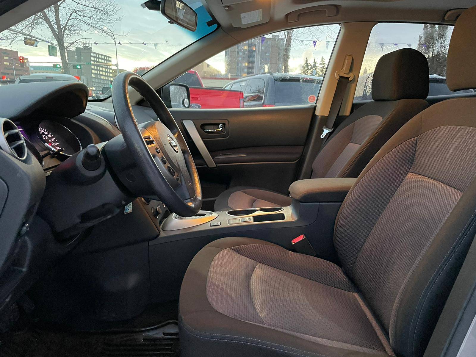 /drivenbyyouautosales/2013-Nissan-Rogue-2104121845327236.jpg