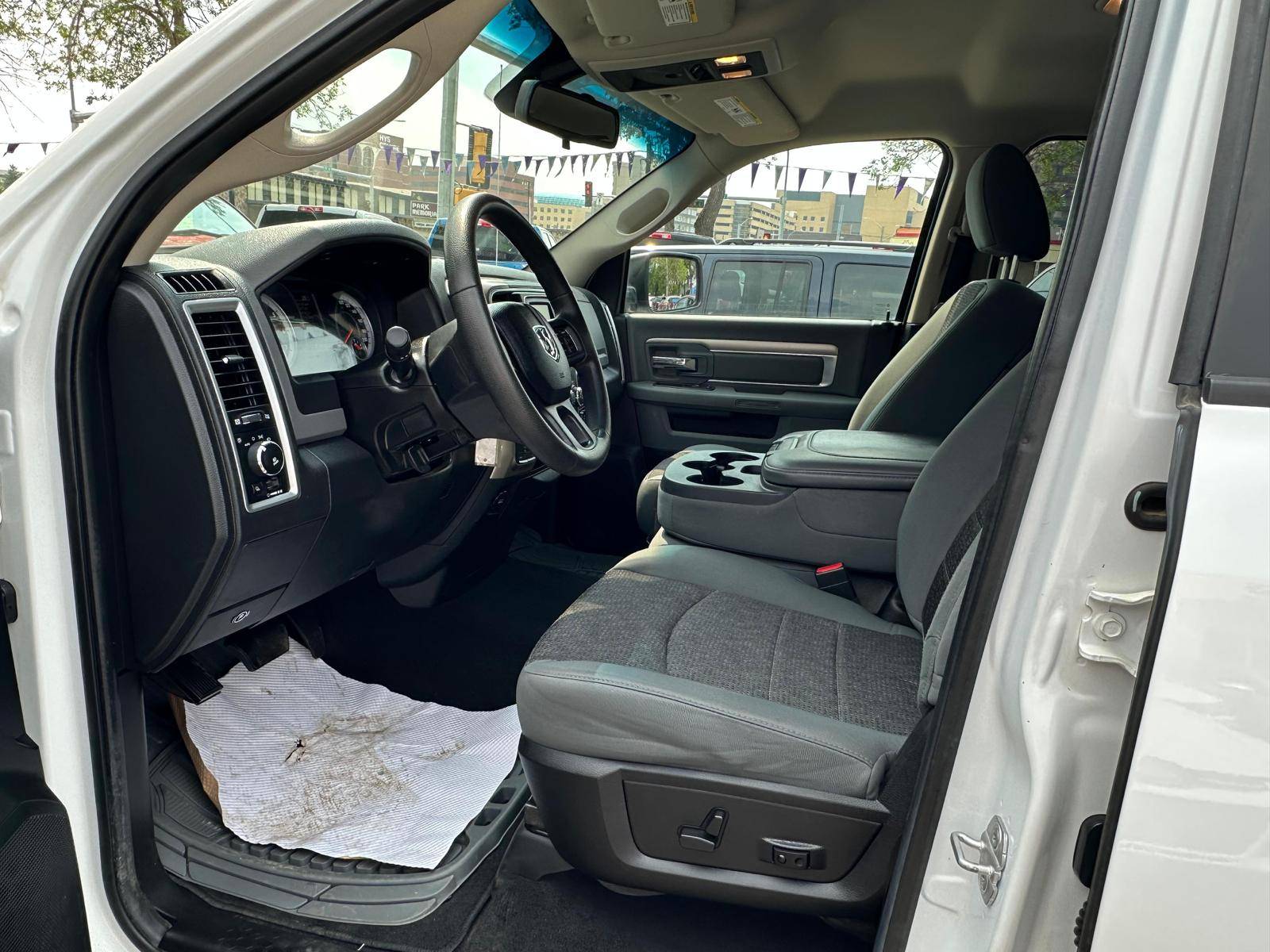/drivenbyyouautosales/2013-Ram-1500-44931629538560247.jpg