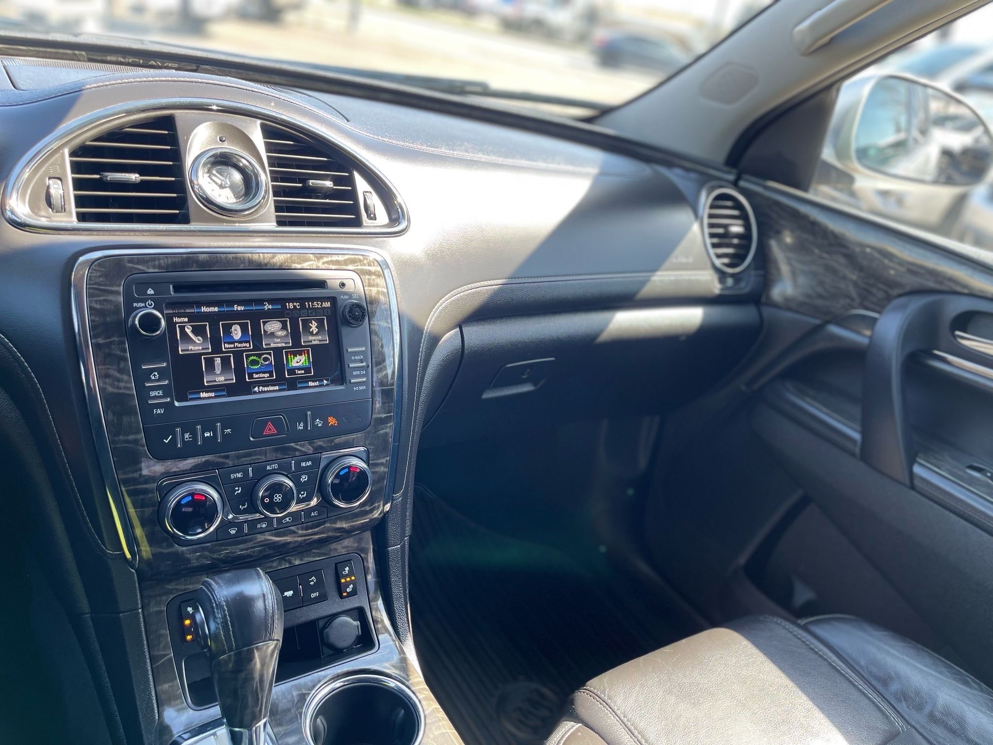 /drivenbyyouautosales/2014-Buick-Enclave-07322530608818911.jpg