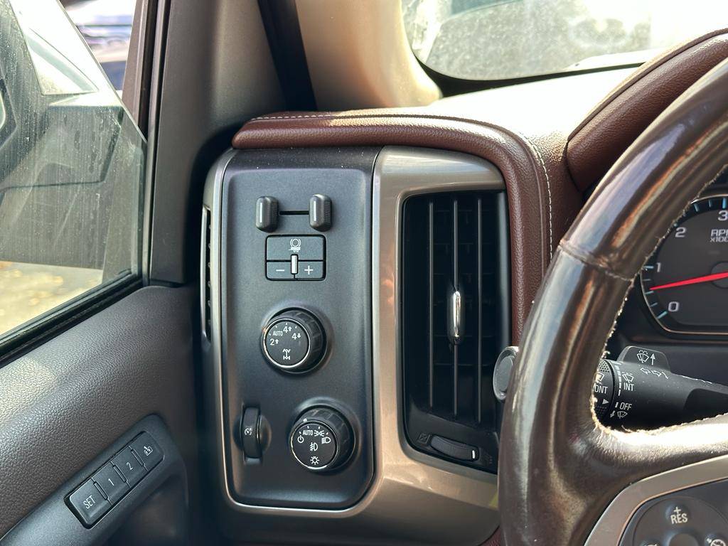 /drivenbyyouautosales/2014-Chevrolet-Silverado1500-7924210050710827.jpg
