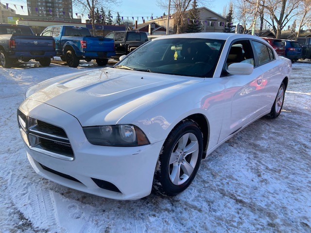 /drivenbyyouautosales/2014-Dodge-Charger-8295477695772955.jpg