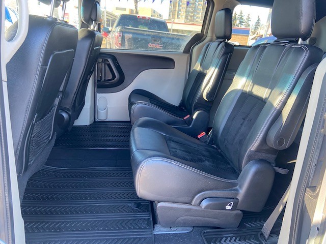 /drivenbyyouautosales/2014-Dodge-GrandCaravan-11105384753079406.jpg