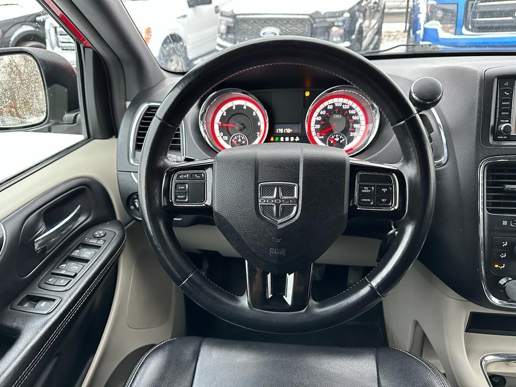 /drivenbyyouautosales/2014-Dodge-GrandCaravan-1747510008312605.jpg