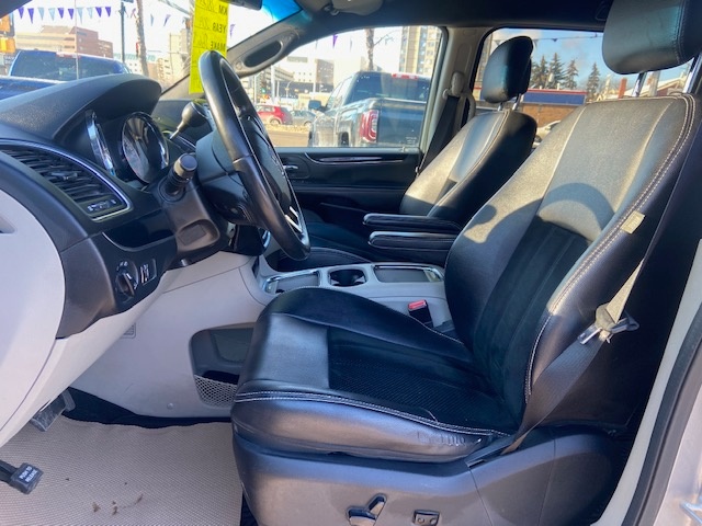 /drivenbyyouautosales/2014-Dodge-GrandCaravan-4383131544408023.jpg