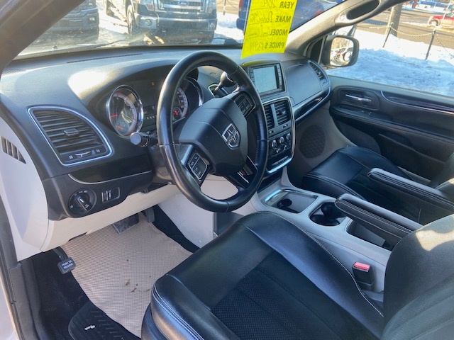 /drivenbyyouautosales/2014-Dodge-GrandCaravan-6672994797615674.jpg