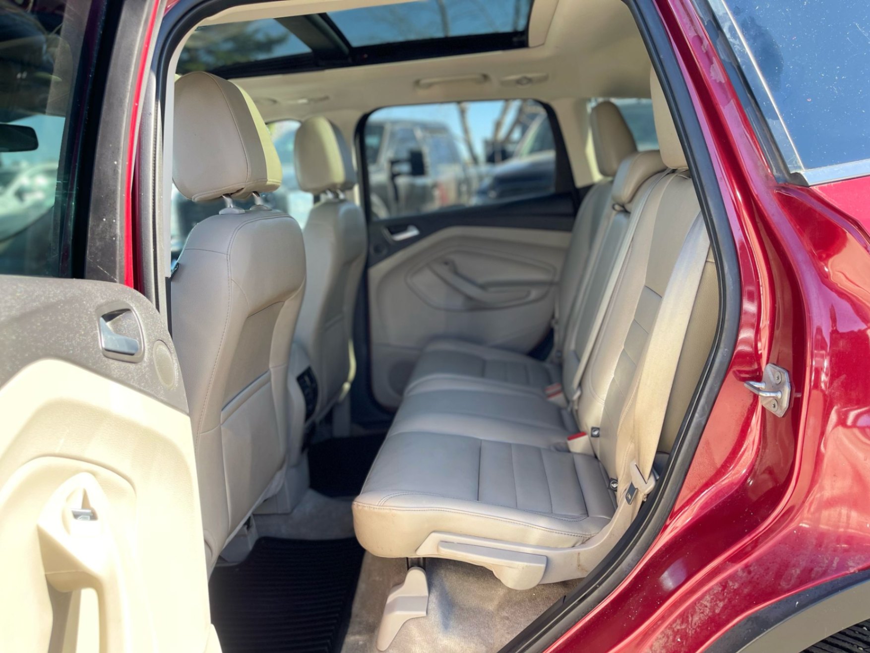 /drivenbyyouautosales/2014-Ford-Escape-7621635283040833.jpg
