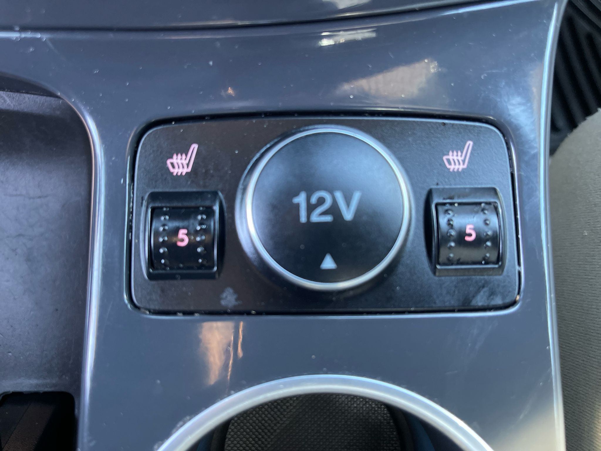 /drivenbyyouautosales/2014-Ford-Escape-9600318566934296.jpg