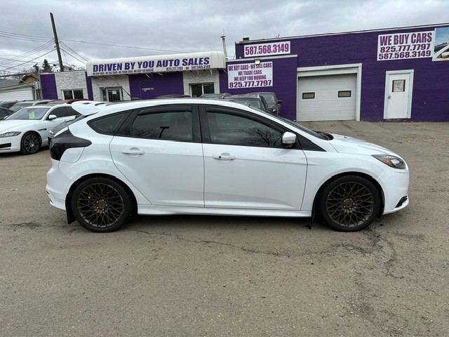 /drivenbyyouautosales/2014-Ford-Focus-7721209432490896.jpg