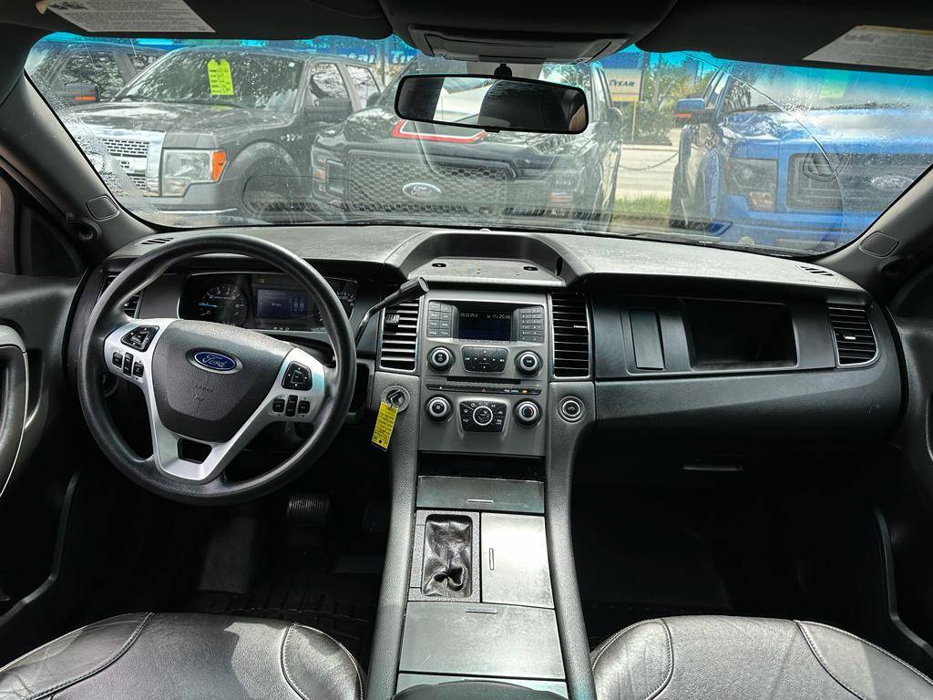 /drivenbyyouautosales/2014-Ford-SedanPolice-8060427543302935.jpg