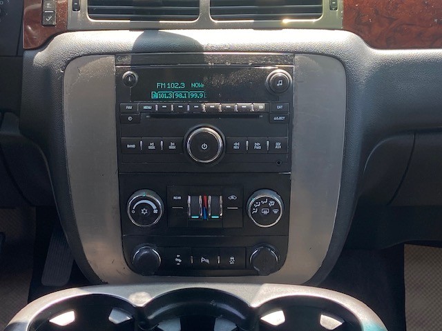 /drivenbyyouautosales/2014-GMC-Yukon-1671269119888208.jpg