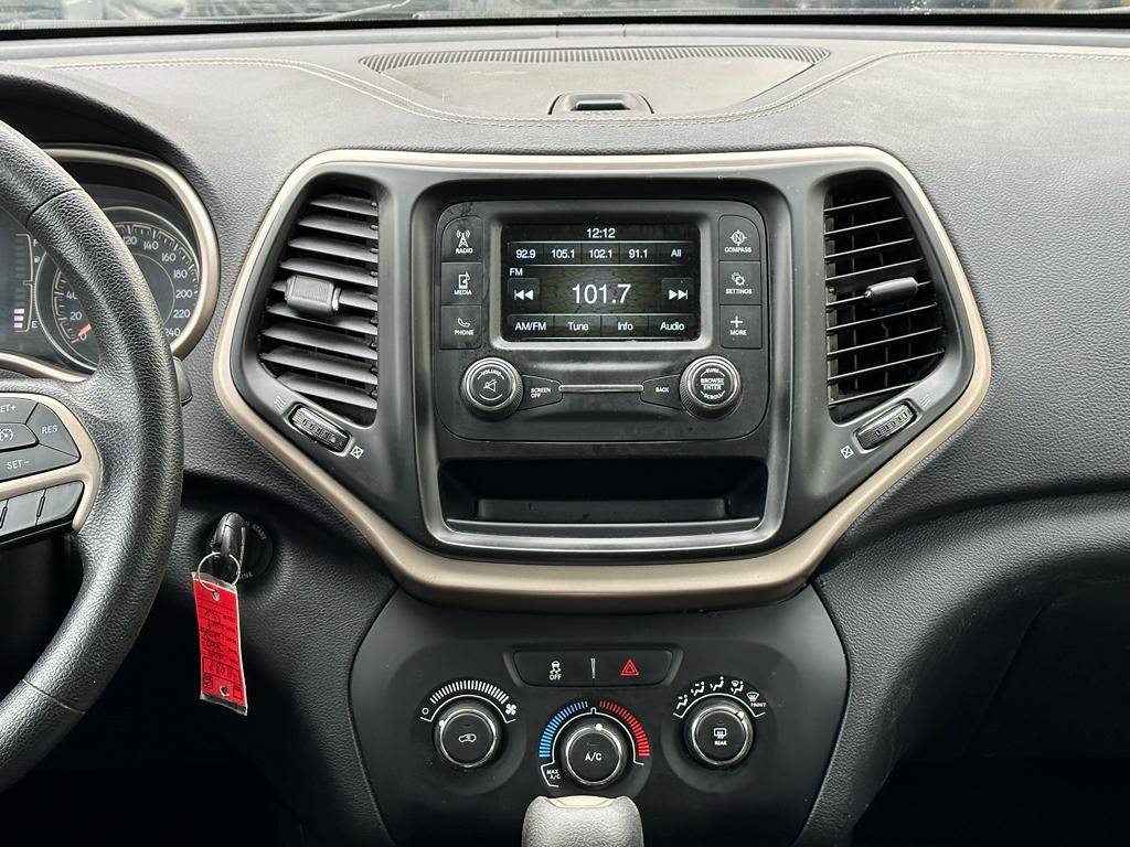 /drivenbyyouautosales/2014-Jeep-Cherokee-37422431580991766.jpg