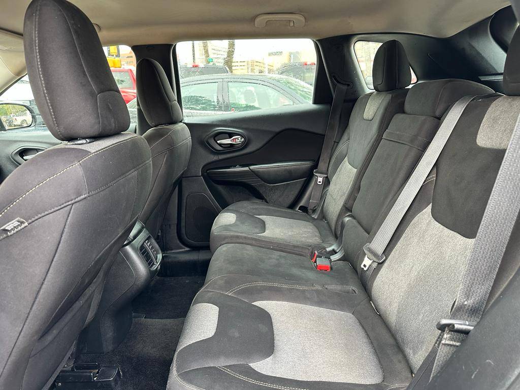 /drivenbyyouautosales/2014-Jeep-Cherokee-7795738399874148.jpg