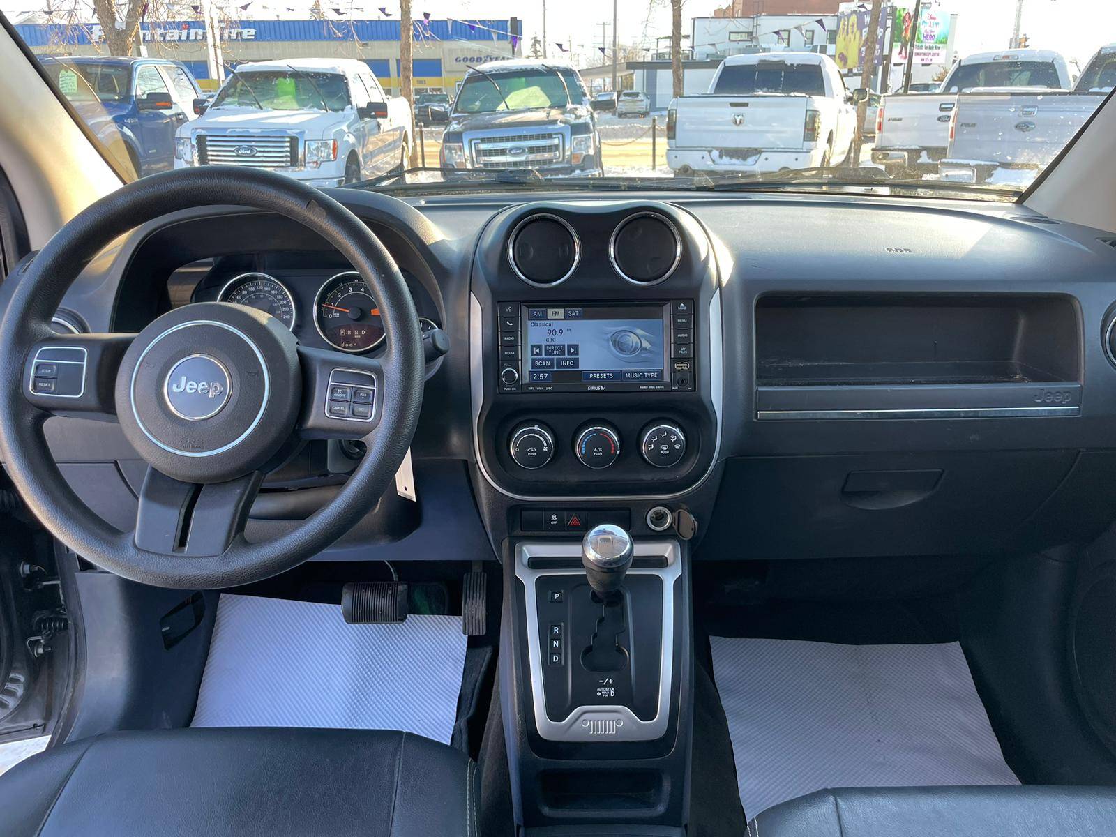 /drivenbyyouautosales/2014-Jeep-Compass-23466739624197386.jpg