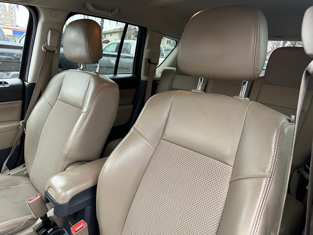 /drivenbyyouautosales/2014-Jeep-Compass-49002769274874636.jpg