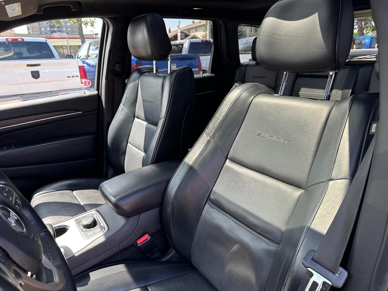/drivenbyyouautosales/2014-Jeep-GrandCherokee-7614662075036778.jpg