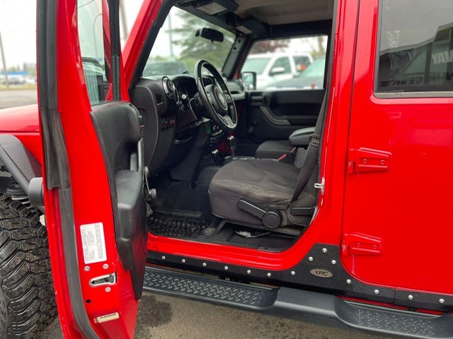 /drivenbyyouautosales/2014-Jeep-WranglerUnlimited-6873557626346545.jpg