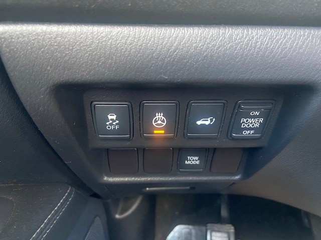 /drivenbyyouautosales/2014-Nissan-Pathfinder-10646188668939871.jpg