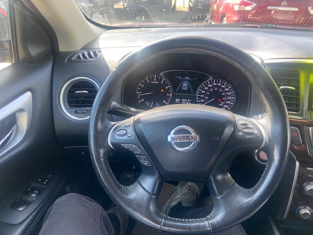 /drivenbyyouautosales/2014-Nissan-Pathfinder-35769881534389536.jpg