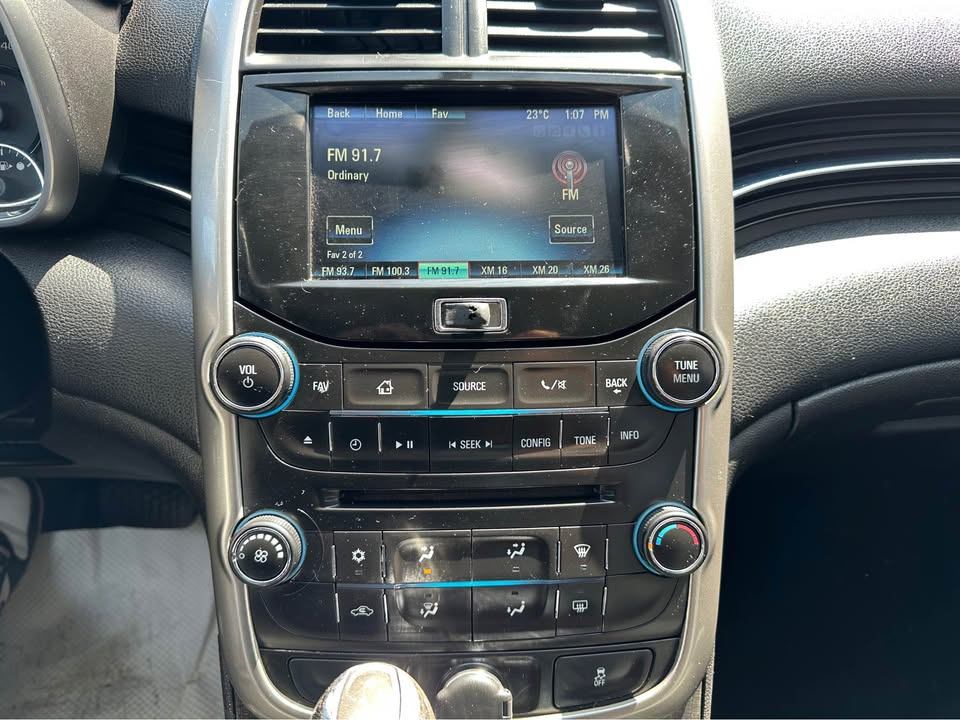 /drivenbyyouautosales/2015-Chevrolet-Malibu-09399857167965919.jpg