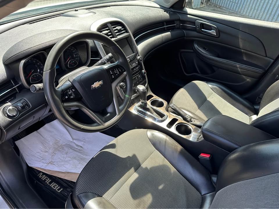 /drivenbyyouautosales/2015-Chevrolet-Malibu-15003304735622636.jpg