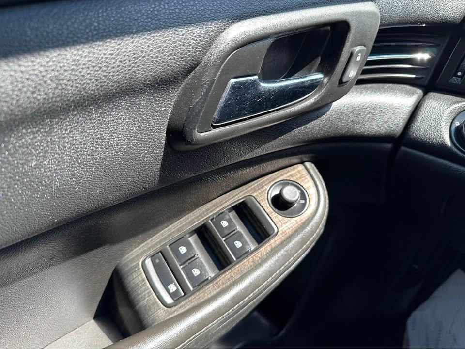 /drivenbyyouautosales/2015-Chevrolet-Malibu-1700219299667276.jpg