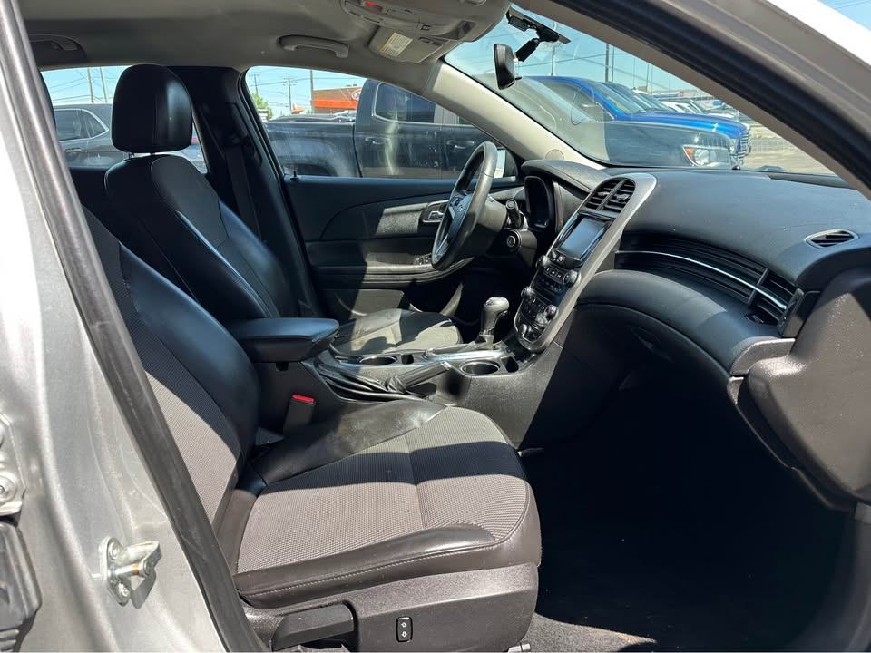 /drivenbyyouautosales/2015-Chevrolet-Malibu-7530128945296868.jpg
