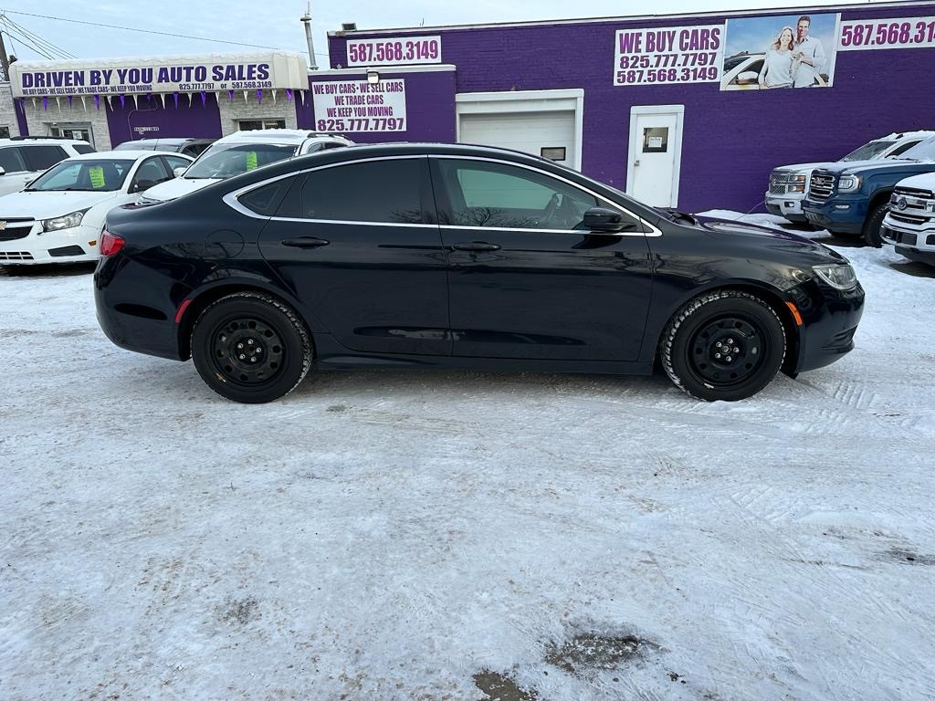 /drivenbyyouautosales/2015-Chrysler-200-14547919007358057.jpg
