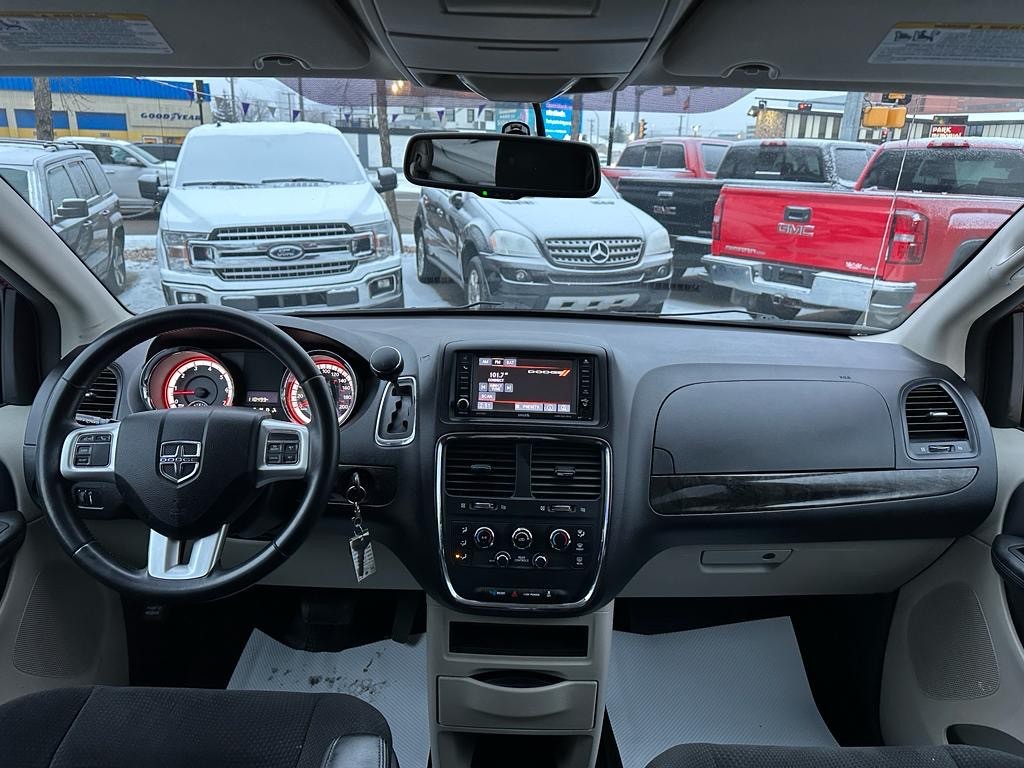 /drivenbyyouautosales/2015-Dodge-GrandCaravan-3179142522955176.jpg