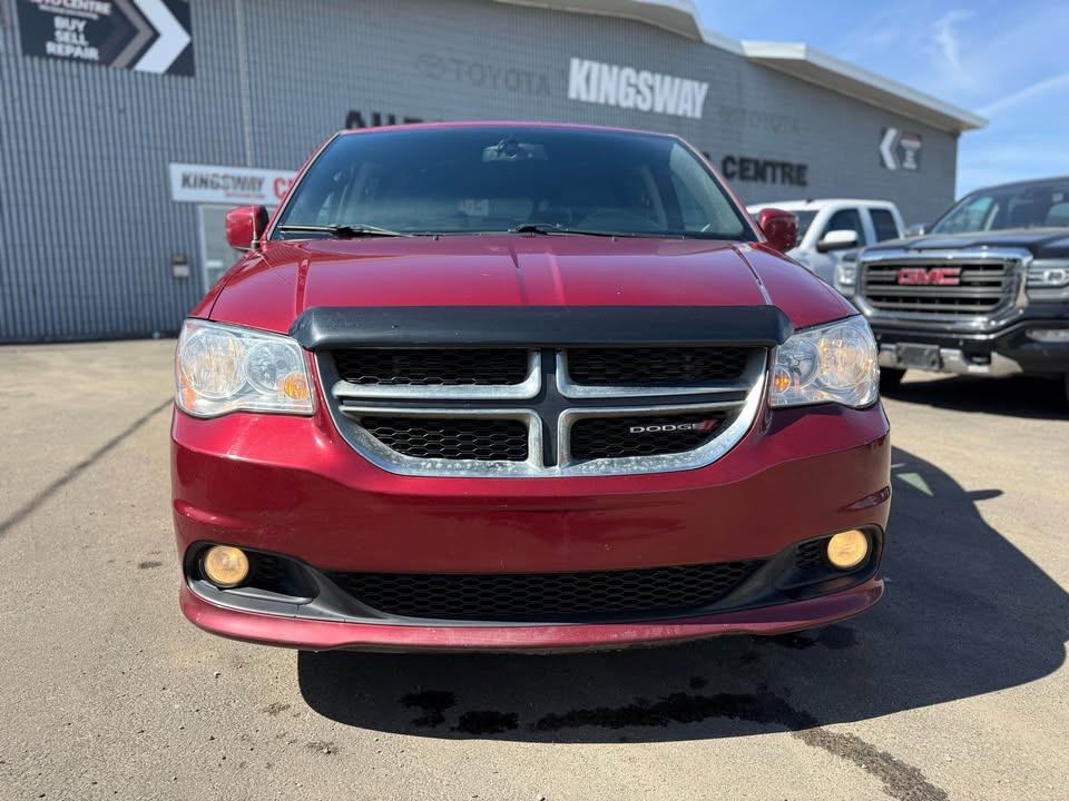 /drivenbyyouautosales/2015-Dodge-GrandCaravan-5455470866049461.jpg