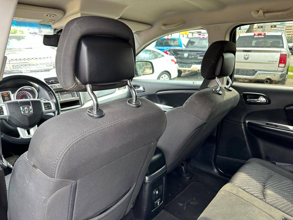 /drivenbyyouautosales/2015-Dodge-Journey-08781377523706957.jpg