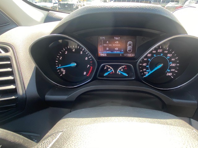 /drivenbyyouautosales/2015-Ford-Escape-17109097635638393.jpg